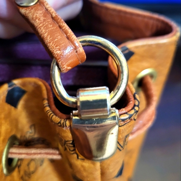 Authentic MCM Drawstring Visetos Bucket Bag - Picture 9 of 15